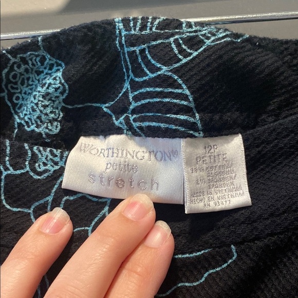 Worthington Black Floral Stretch Pants | Cropped | Blue Print size 12 petite - Picture 2 of 7